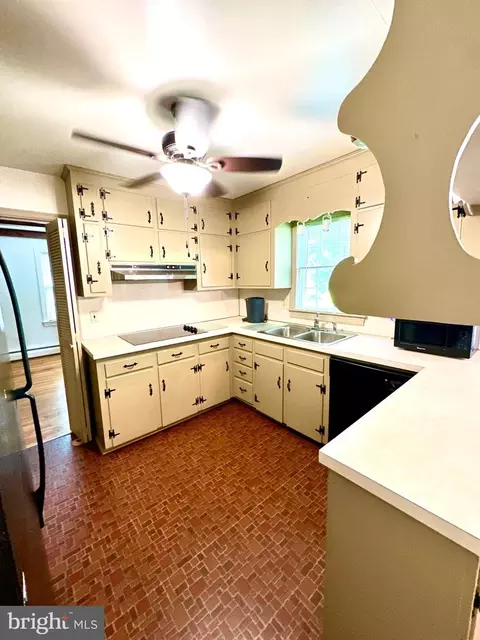Kitchen - 116 Main St, Townsend, DE 19734 photo 1 of 3