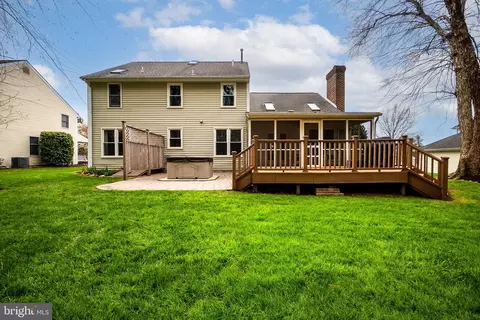 Exterior - 8 Shenandoah Dr, Newark, DE 19711 photo 12 of 15