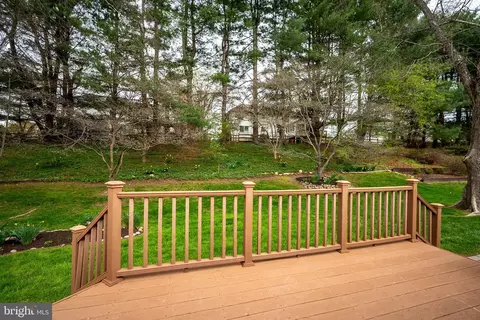 Exterior - 8 Shenandoah Dr, Newark, DE 19711 photo 7 of 15