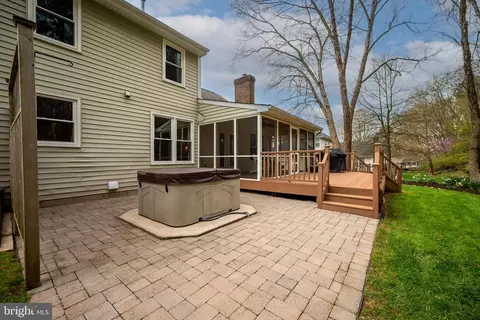 Exterior - 8 Shenandoah Dr, Newark, DE 19711 photo 8 of 15