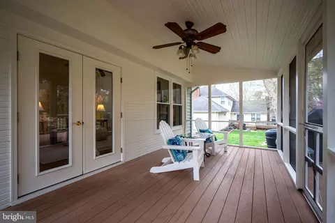 Exterior - 8 Shenandoah Dr, Newark, DE 19711 photo 3 of 15