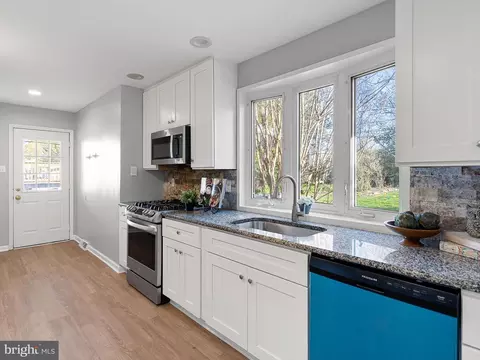 Kitchen - 263 S Dillwyn Rd, Newark, DE 19711 photo 2 of 3