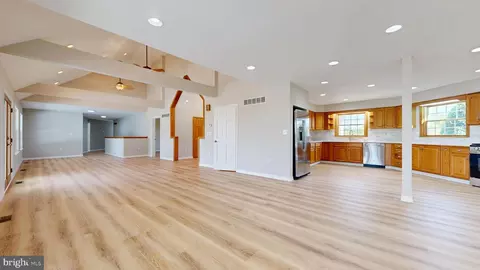 Entry Way - 1081 Caldwell Corner Rd, Townsend, DE 19734 photo 9 of 27