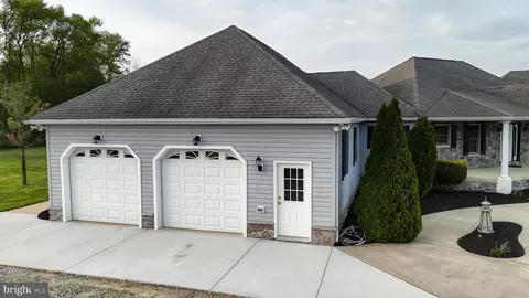 Exterior - 1081 Caldwell Corner Rd, Townsend, DE 19734 photo 6 of 20