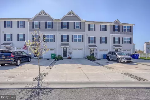466 Sitka Spruce Ln, Townsend, DE 19734