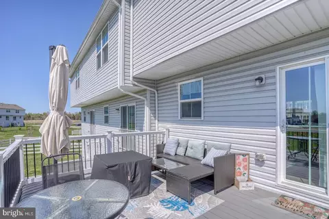 Exterior - 466 Sitka Spruce Ln, Townsend, DE 19734 photo 2 of 3