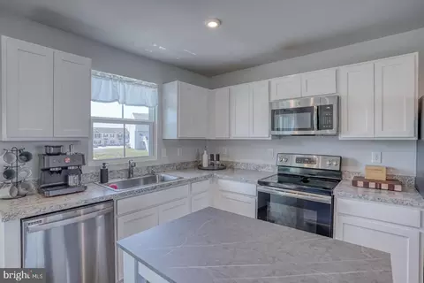 Kitchen - 466 Sitka Spruce Ln, Townsend, DE 19734 photo 1 of 2