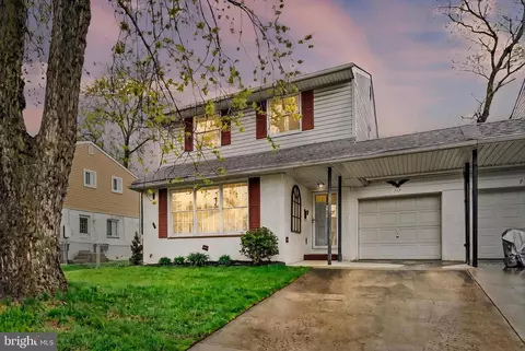 717 W Birchtree Ln, Claymont, DE 19703