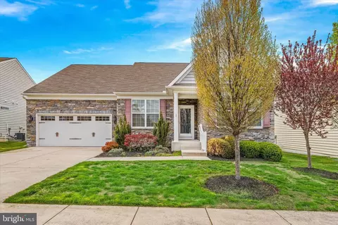 424 Winterberry Dr, Middletown, DE 19709