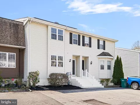 322 2nd St, Newark, DE 19711