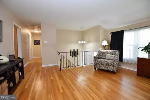 Entry Way - 503 Webb Rd, Newark, DE 19711 photo 2 of 2