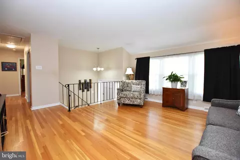 Entry Way - 503 Webb Rd, Newark, DE 19711 photo 1 of 2
