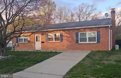 4 Defoe Cir, Newark, DE 19702