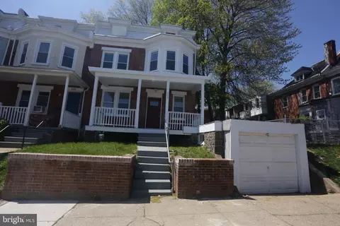 228 W 25th St, Wilmington, DE 19802