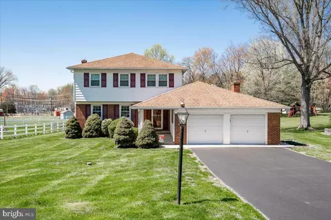 618 Venture Rd, Hockessin, DE 19707