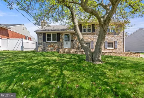 400 Mary Ann Dr, Wilmington, DE 19804