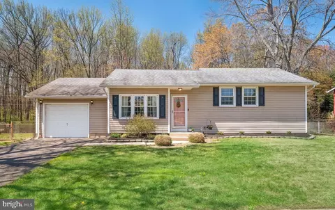 141 W Rutherford Dr, Newark, DE 19713