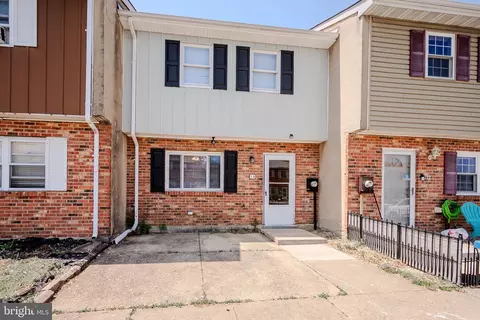 14 Edward Ct, Newark, DE 19702