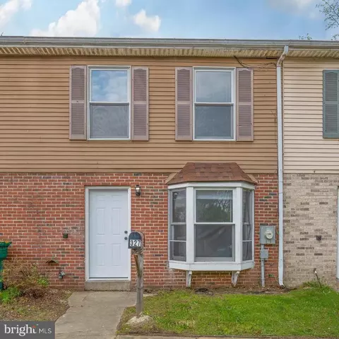327 Thayer Ct, Newark, DE 19702