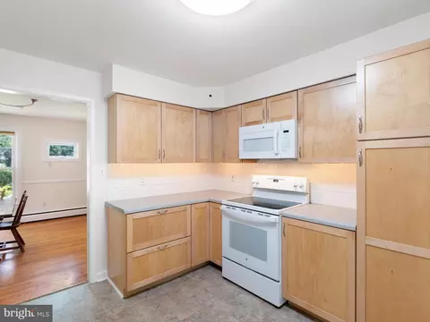 Kitchen - 207 Sunset Rd, Newark, DE 19711 photo 2 of 3