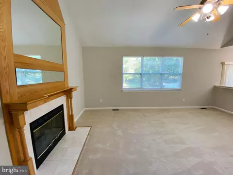 Living - 113 Emerald Ridge Dr, Bear, DE 19701 photo 3 of 3