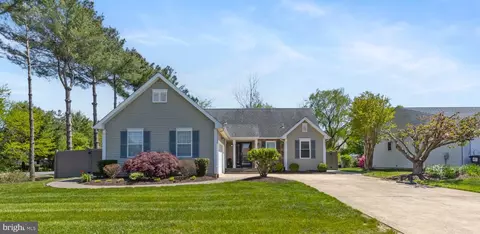 1 Charles Dr, New Castle, DE 19720