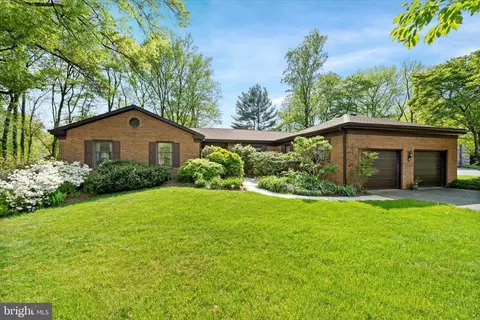 5 W Clivden Pl, Wilmington, DE 19807