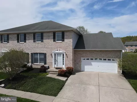 120 Mandalay Dr, Bear, DE 19701