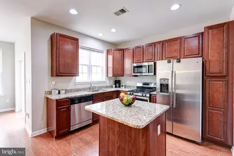 Kitchen - 971 Lansdowne Rd, Middletown, DE 19709 photo 2 of 3