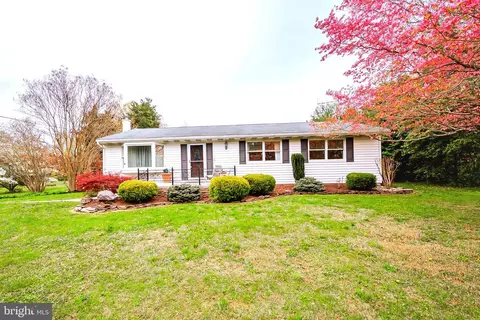 3972 Kirkwood Saint Georges Rd, Bear, DE 19701