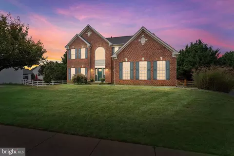 729 Pinewood Dr, Middletown, DE 19709