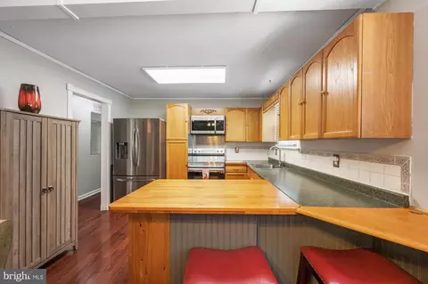 Kitchen - 125 Elgin Ct, Newark, DE 19702 photo 2 of 2