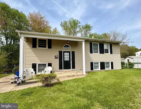 175 Pinefield Ct, Newark, DE 19713