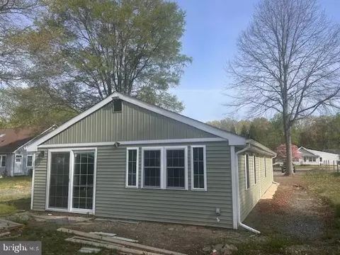610 Howell School Rd, Bear, DE 19701 photo 2