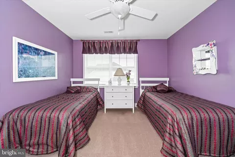 Bedroom - 1425 Olmsted Dr, Bear, DE 19701 photo 5 of 8