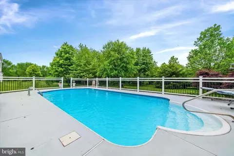 Exterior - 1425 Olmsted Dr, Bear, DE 19701 photo 11 of 17
