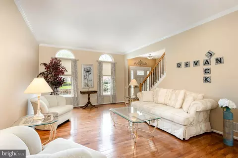 Living - 5 Keeneland Ct, Bear, DE 19701 photo 1 of 3