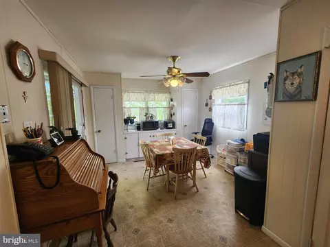 Dining - 418 Tamara Cir, Newark, DE 19711 photo 2 of 2
