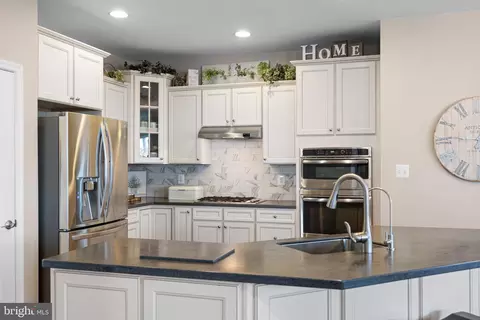 Kitchen - 166 Silver Maple Rd, Middletown, DE 19709 photo 3 of 4