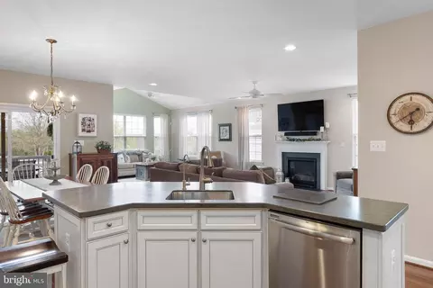 Kitchen - 166 Silver Maple Rd, Middletown, DE 19709 photo 4 of 4