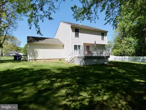 Exterior - 13 Grace Ct, Newark, DE 19702 photo 9 of 23