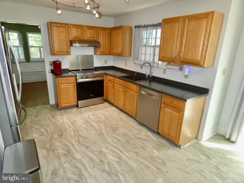 Kitchen - 13 Grace Ct, Newark, DE 19702 photo 1 of 5