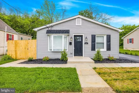 9 Meadowbrook Ave, Wilmington, DE 19804