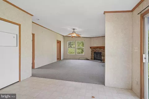 41 N Dragon Dr, Bear, DE 19701 photo 12