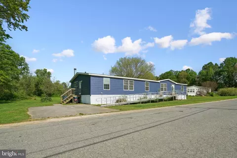 41 N Dragon Dr, Bear, DE 19701