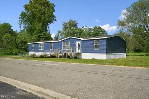 41 N Dragon Dr, Bear, DE 19701 photo 3