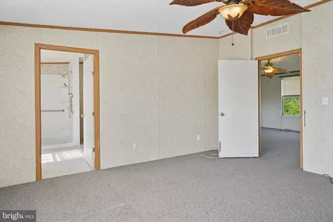 41 N Dragon Dr, Bear, DE 19701 photo 15