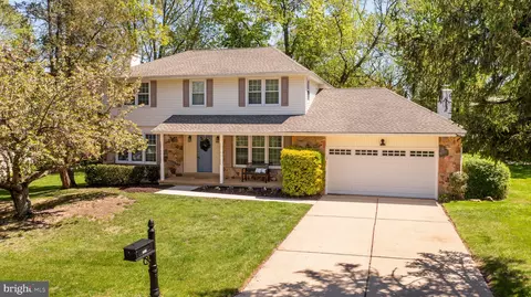2604 Tonbridge Dr, Wilmington, DE 19810