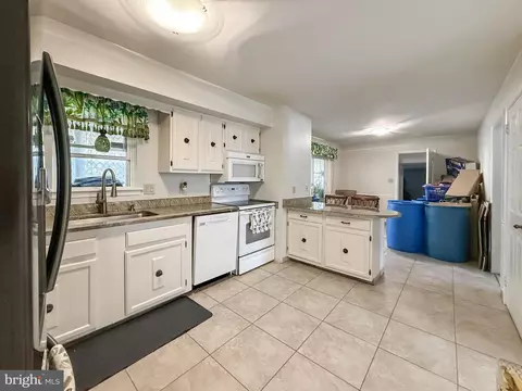 37 Middle Wallop Ct, Bear, DE 19701 photo 8
