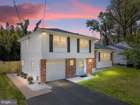 69 W Cherokee Dr, Newark, DE 19713